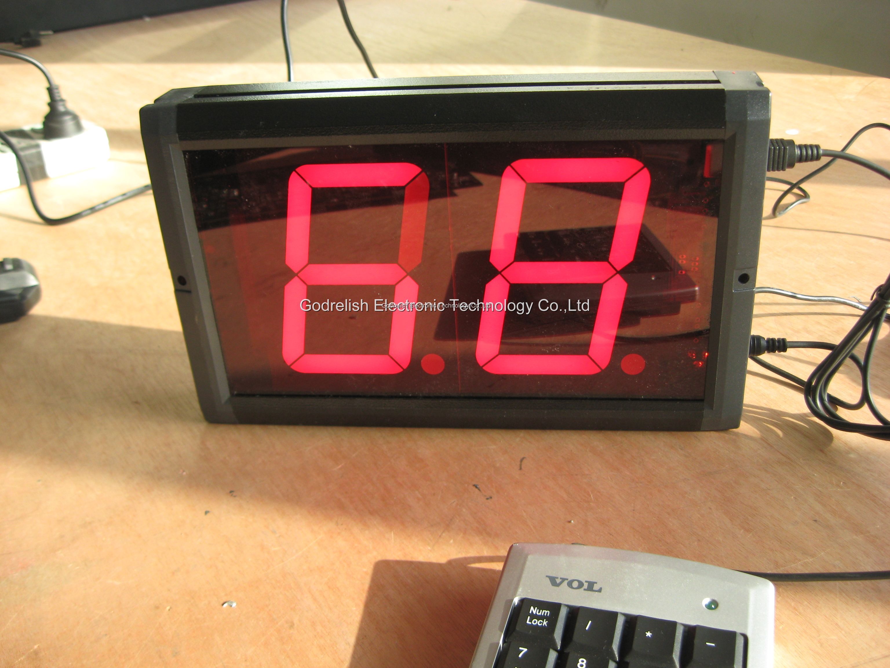 red color 4 inch 2 digital led clock